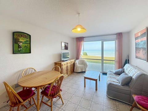 Appartement en bord de mer avec 2 chambres et parking - FR-1-361-78 Apartment in Saint-Pair-sur-Mer