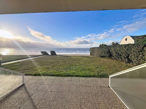 Appartement en bord de mer avec 2 chambres et parking - FR-1-361-78 Apartment in Saint-Pair-sur-Mer