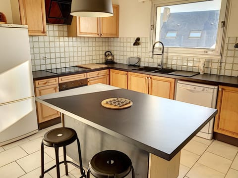 Villa avec jardin et accès direct plage, terrasse, 5 chambres, 2 salles d'eau, wifi, parking - FR-1-361-132 House in Saint-Pair-sur-Mer