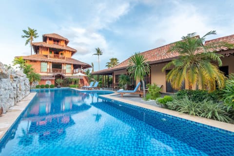 Property building, Swimming pool, Swimming pool