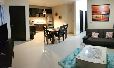 Kitchen or kitchenette, Living room