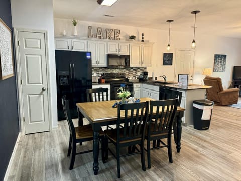 Condo A-5 on Table Rock Lake Apartment in Ridgedale