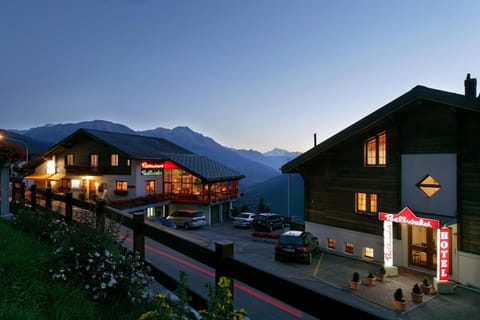 Facade/entrance, Facade/entrance