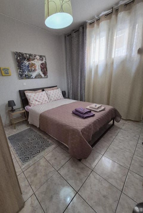 •Budget travellers •Great location Apartment in Athens