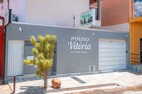 Property building, Property logo or sign, Street view