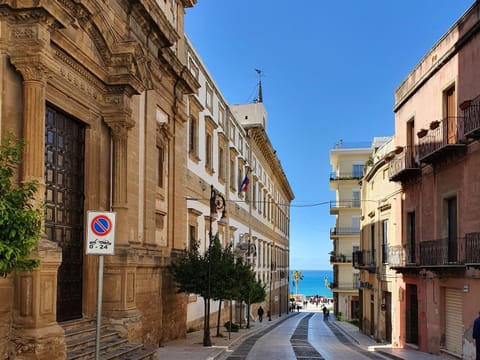 Neighbourhood, City view, Street view