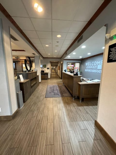 Property building, Lobby or reception