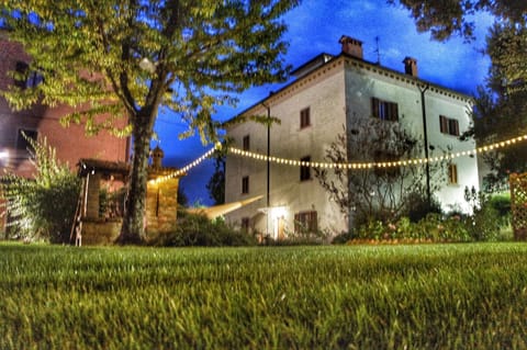 Facade/entrance, BBQ facilities, Garden, Table tennis, Hiking, Cycling, Pets