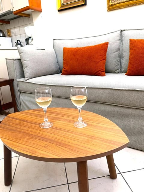 Living room, Decorative detail, Seating area