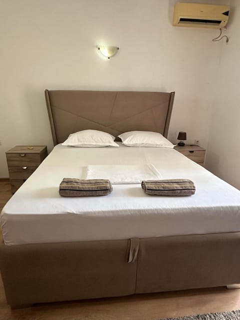 Rooms Ajllin Inn in Ulcinj Municipality