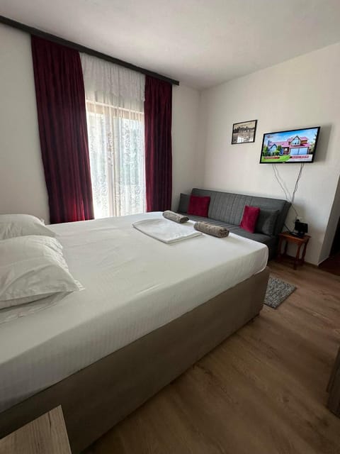 Rooms Ajllin Inn in Ulcinj Municipality