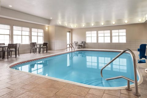 Swimming pool, Swimming pool