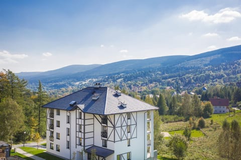 Neighbourhood, Natural landscape, Mountain view