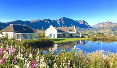 Neighbourhood, Natural landscape, Summer, Garden, On site, Mountain view, Sunrise