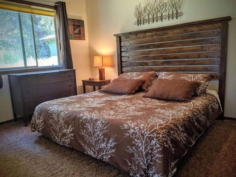 The Quail's Nest Retreat House in Point Reyes Station