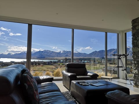 Natural landscape, Living room, Lake view, Mountain view