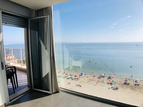 Balcony/Terrace, Dining area, Beach, Sea view