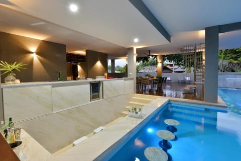 Lounge or bar, Swimming pool