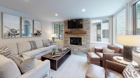 Tamarack Townhomes - CoralTree Residence Collection Apartment in Snowmass Village