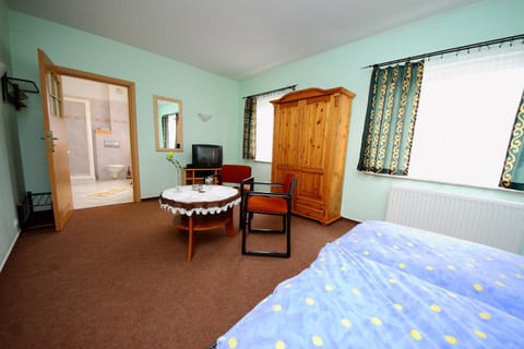 Restaurant & Hostel "Broadway" Inn in Szczecin