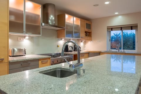 Deslumbrante V6 Villa in Amoreira