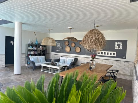 Southern Cross Guesthouse Bed and Breakfast in Cape Town