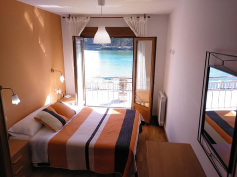 Balcony/Terrace, Photo of the whole room, Bedroom, Sea view