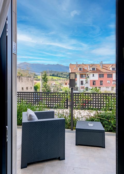 Off site, Balcony/Terrace
