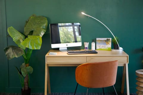 Lobby or reception, On site