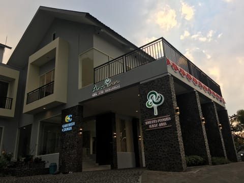 Property building, Facade/entrance