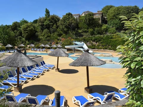 Duplex T3 6 pers avec terrasse, piscines et parking - Salavas - FR-1-382-32 House in Vallon-Pont-d'Arc