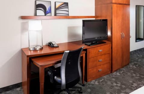 TV and multimedia, Bedroom, wardrobe