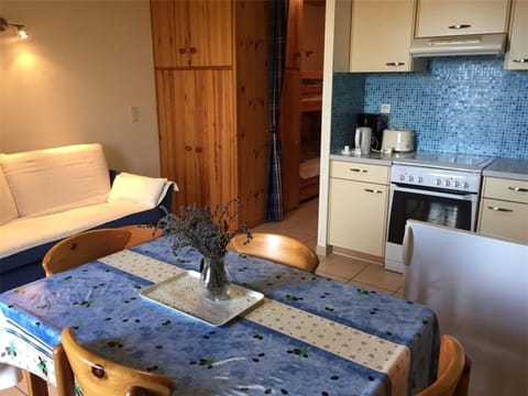 Studio spacieux 4 pers avec balcon à Saint-Michel-de-Chaillol - FR-1-393-8 Apartment in Provence-Alpes-Côte d'Azur