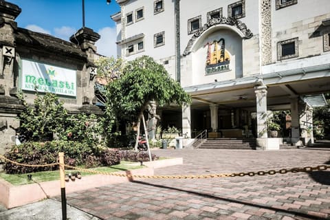 Property building, Facade/entrance, Street view