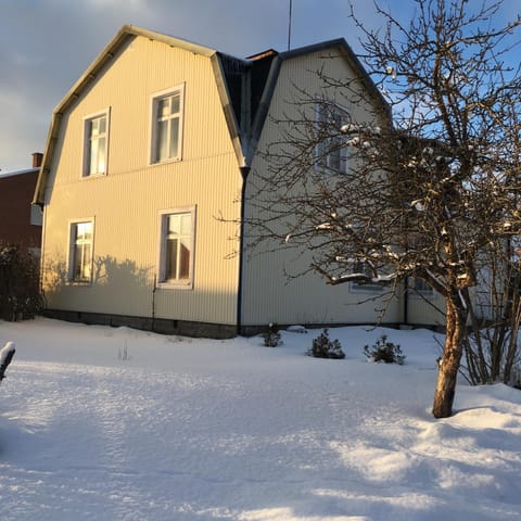 Property building, Winter