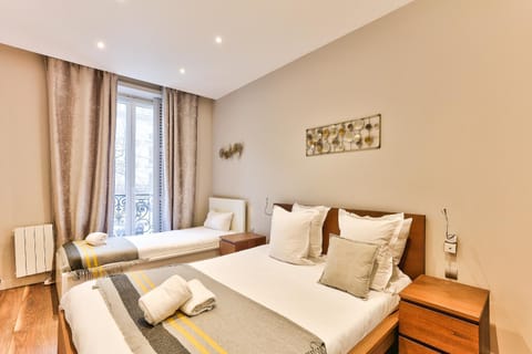 57-LUXURY PARISIEN HOME SEBASTOPOL 1 (2G) Apartment in Paris