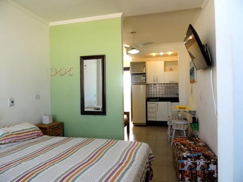 Bed, TV and multimedia, Photo of the whole room, Floor plan, Bedroom