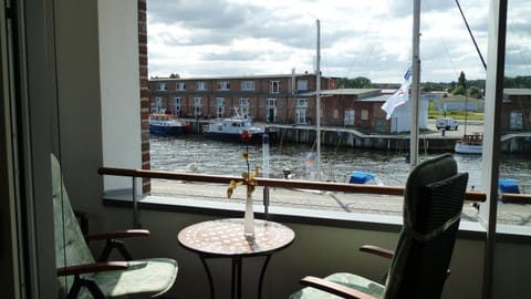Lake view, Sea view