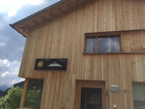 Jelmon Anstalt Restaurants Schneeflucht Apartment in Vorarlberg, Austria