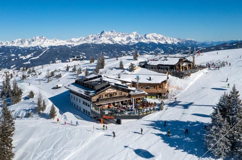 Property building, Winter, Skiing, Mountain view