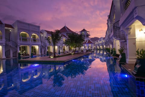 Property building, Night, Pool view, Swimming pool, sunbed