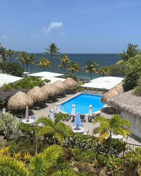 Property building, Garden view, Pool view, Sea view, Sea view, Swimming pool