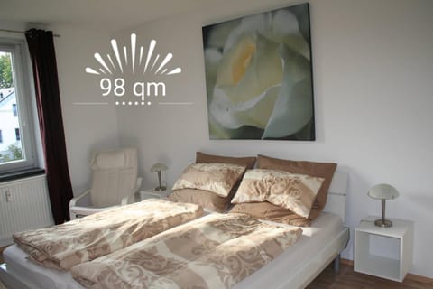 Bed, Decorative detail, Bedroom