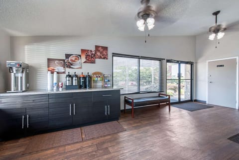 Lobby or reception, On site