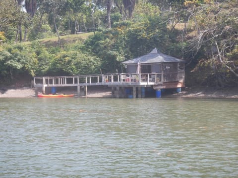 Nearby landmark, Restaurant/places to eat, Facade/entrance, Natural landscape, BBQ facilities, Garden, View (from property/room), Balcony/Terrace, Food and drinks, Beach, Beach, Animals, Communal kitchen, On site, Pets, Garden view, Lake view, Landmark view, River view, Sea view