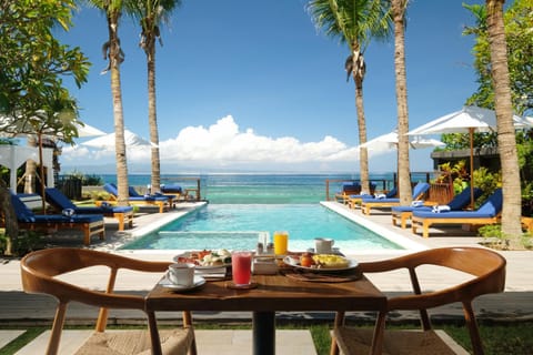 Restaurant/places to eat, Pool view, Sea view, Swimming pool