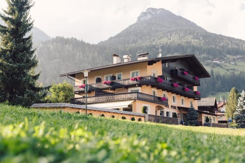 Property building, Natural landscape, Mountain view