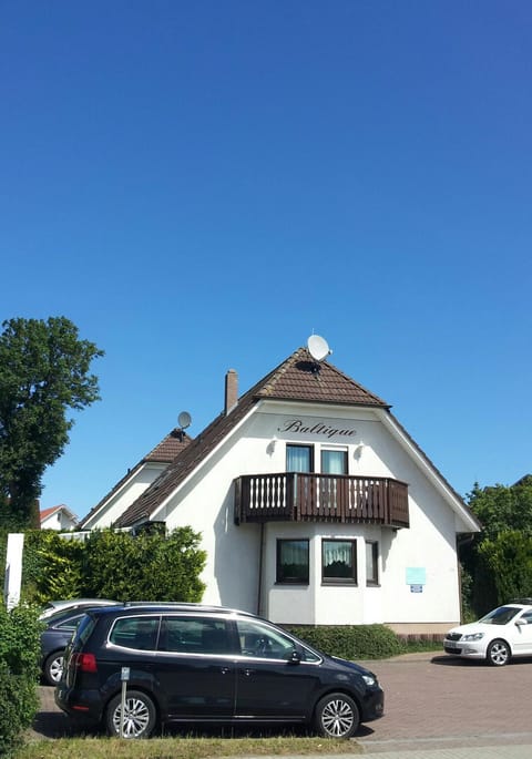 Property building, Summer