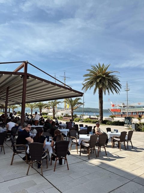 Restaurant/places to eat, Sea view