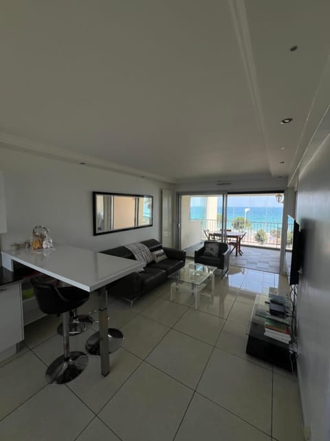 Bord de Mer Cannes Midi Apartment in Cannes